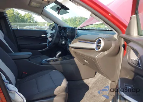 2024 Chevrolet Trax Fwd Sp z USA, uszkodzony, nr VIN KL77LFE28RC198208